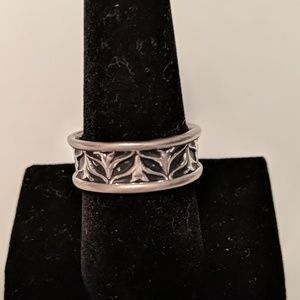 Silver & Black Design Ring